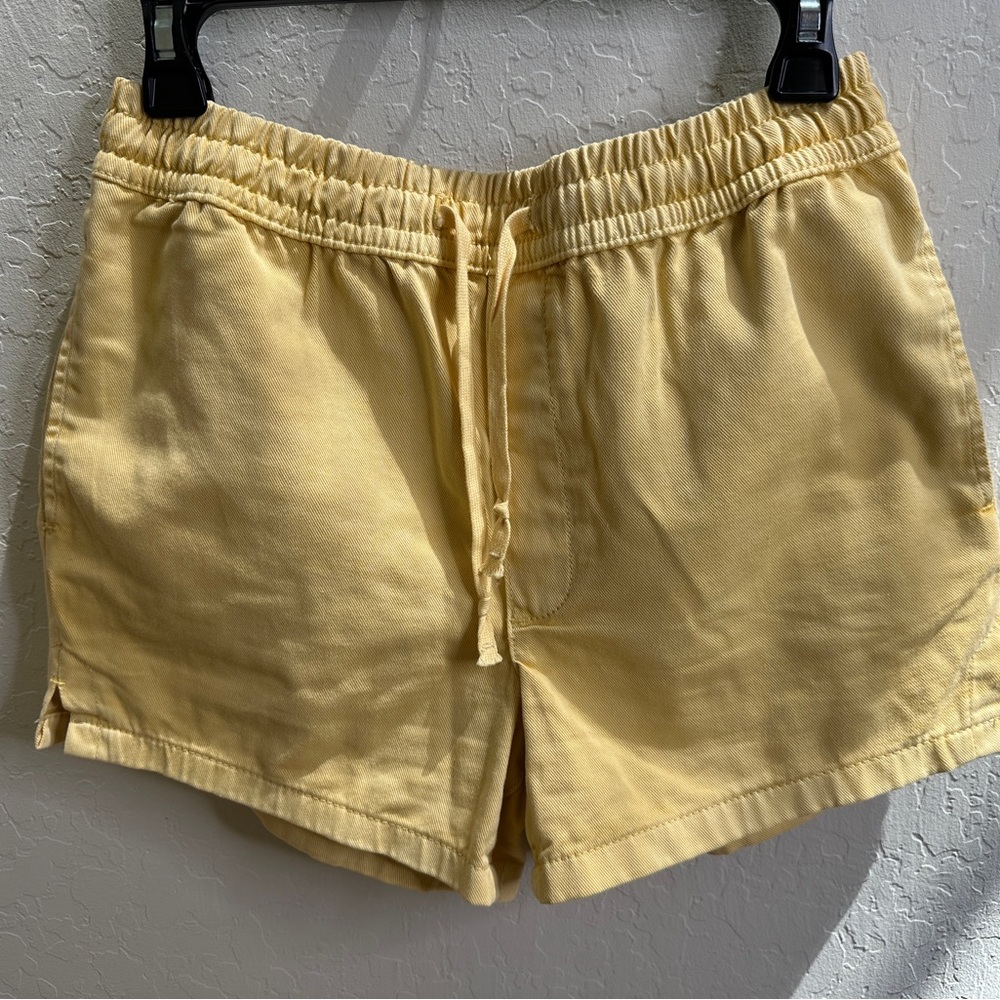 GAP Denim Generation Good Yellow Elastic Waist Shorts